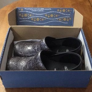 Dankso Professional Clog